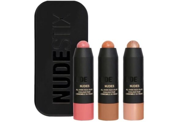 Set de Blush, Bronze Glow.
Eyes + Lips + Cheeks